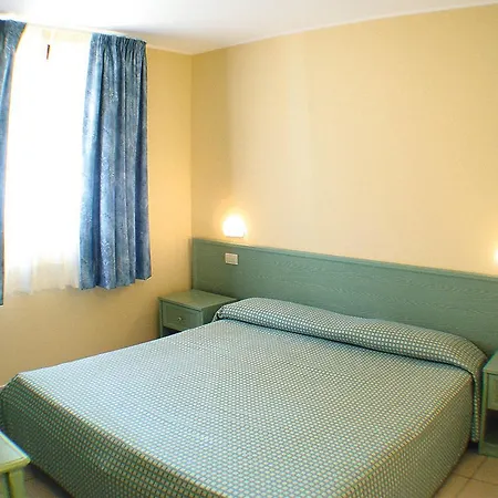 Residenz Palm Village 130s Apartment